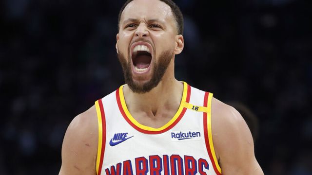 Steph Curry Confronts Fan for Stealing Shoes Meant for a Kid After Dubs-Wolves Game