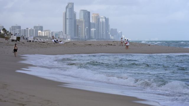 Study Shows That a Lot of Houses Along the Coast of South Florida Are Sinking